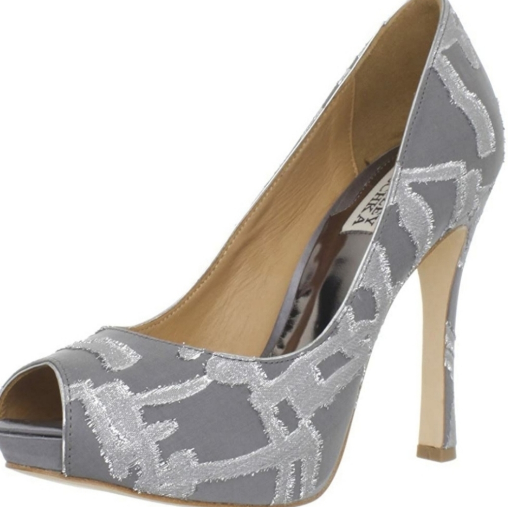 BADGLEY MISCHKA Silver & Grey Beautiful Roxie Elegant Platform Peep-toe Pumps